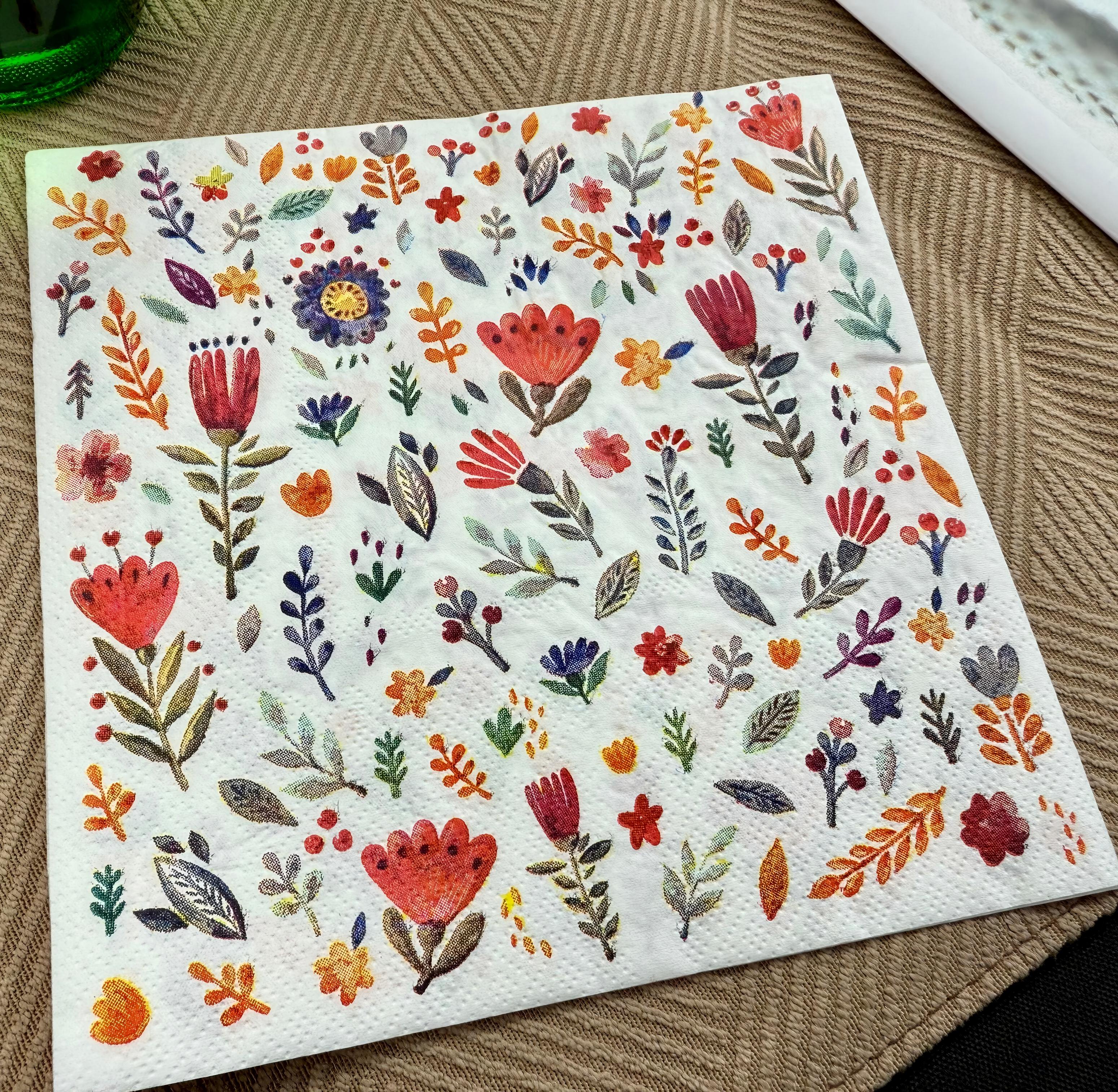 手描きの花柄装飾ペーパーナプキン – エレガントボタニカルシリーズ 手描きの花柄装飾ペーパーナプキン – エレガントボタニカルシリーズ